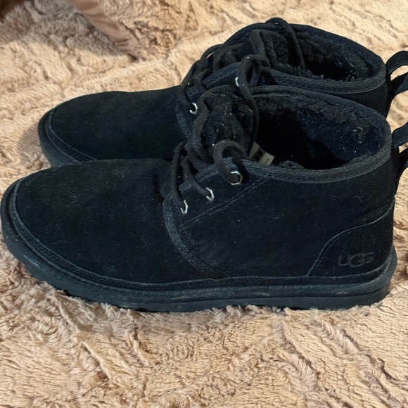 UGGs black booties size 9 - Picture 3 of 7